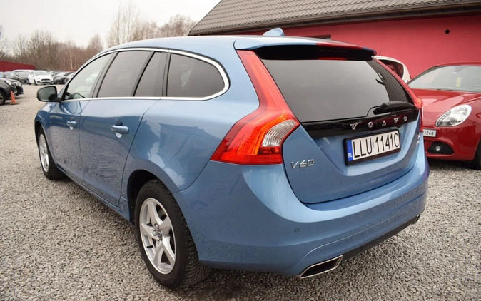 Volvo V60 cena 69900 przebieg: 77000, rok produkcji 2017 z Łuków małe 121